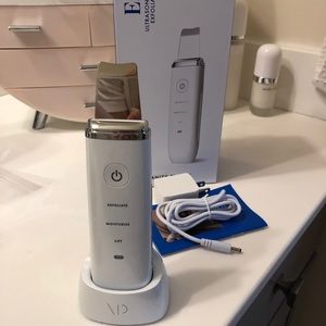 VP ESSIA Ultrasonic Lifting & Exfoliating Wand